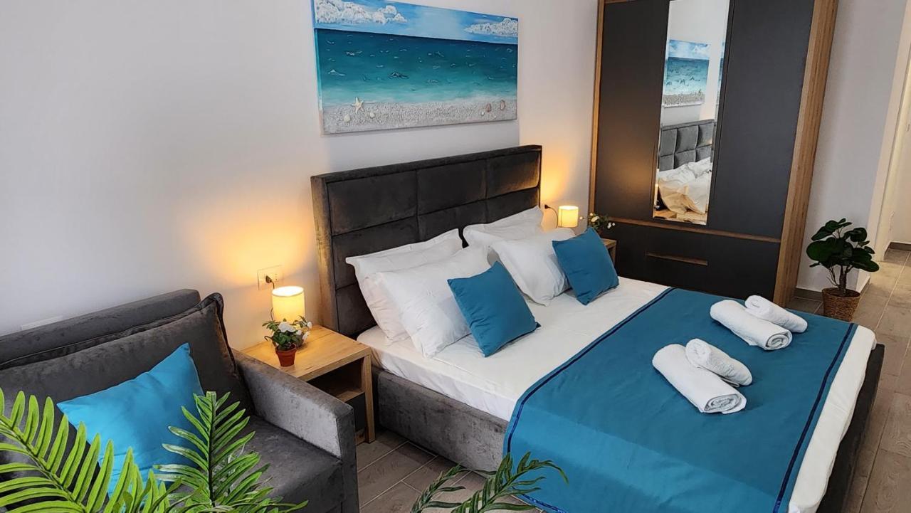 Solar Rooms And Apartments Himare Bagian luar foto
