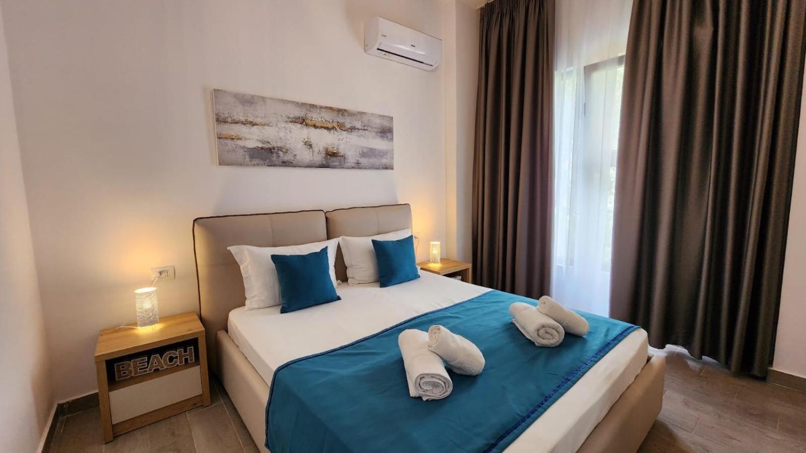 Solar Rooms And Apartments Himare Bagian luar foto